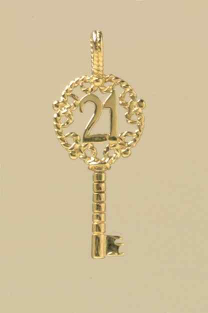 GWT FANCY 21 KEY PENDANT