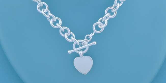 SWT 18" HOLLOW TIF HEART CHAIN