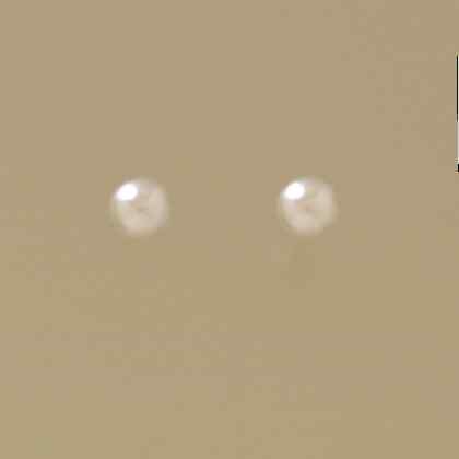 GPC 5mm CULTURED PEARL STUDS           =