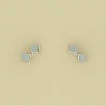 GPC  WHITE 3mm DOUBLE CUBE STUDS       =