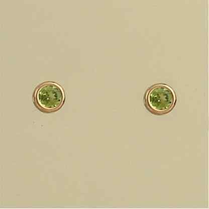GPC 4MM RUB SET PERIDOT STUD