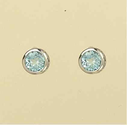 GPC WHITE GOLD 6mm BLUE TOPAZ STUDS