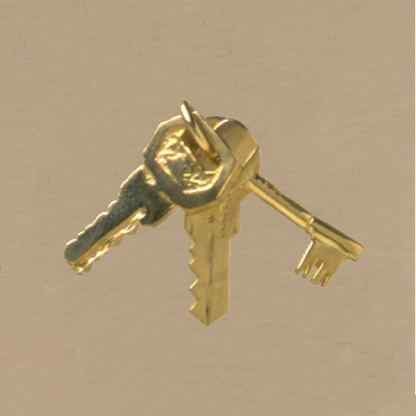 GPC BUNCH OF KEYS CHARM                =