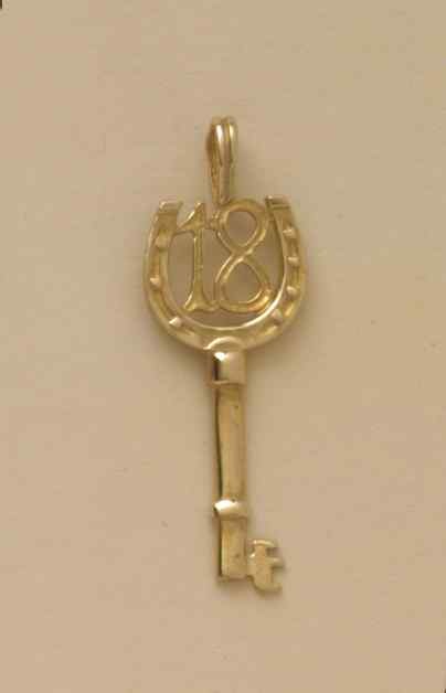 GPC 18 IN HORSESHOE KEY PENDANT        =