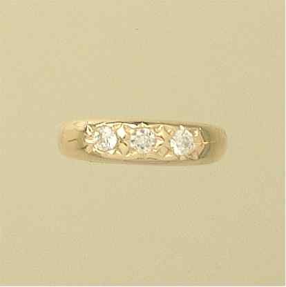 GPC 3 STONE CZ GYPSY RING              =