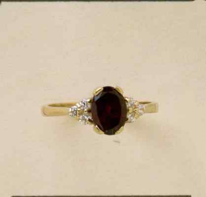 GPC CZ/GARNET 6 CZ RING                =