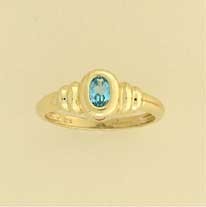 9ct BLUE TOPAZ RING
