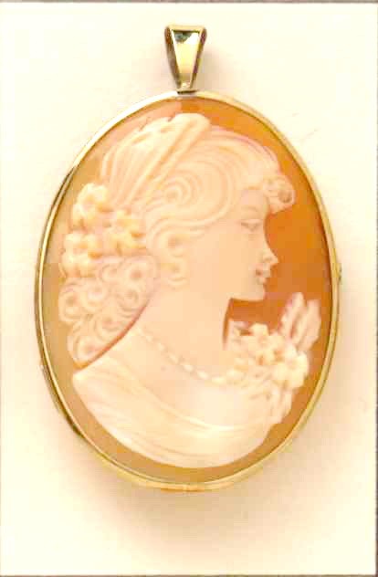 GPC OVAL LONDON CAMEO BROOCH/PDNT