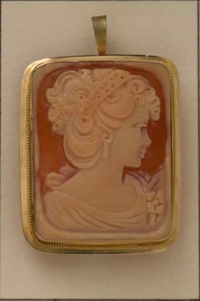 GPC 36x28mm ROMANA RECT CAMEO BROOCH/PEN