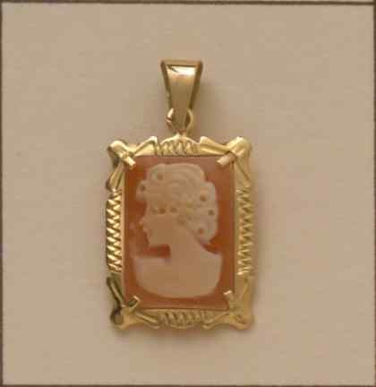 GPC 14x10mm RECTANGLE CAMEO PENDANT