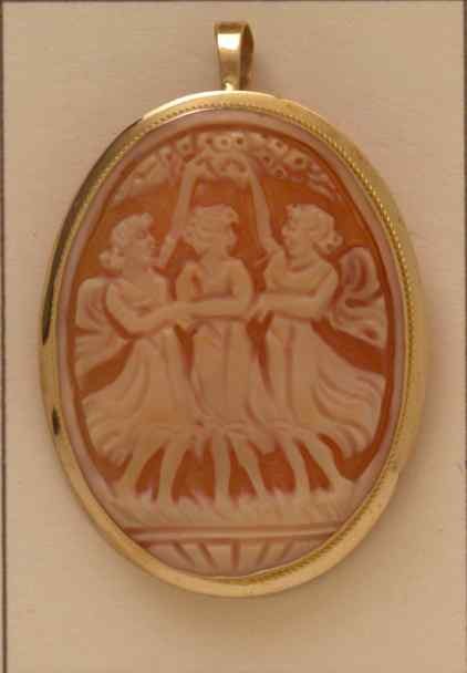 GPC 35mm 3 GRACES OVAL CAMEO BROOCH