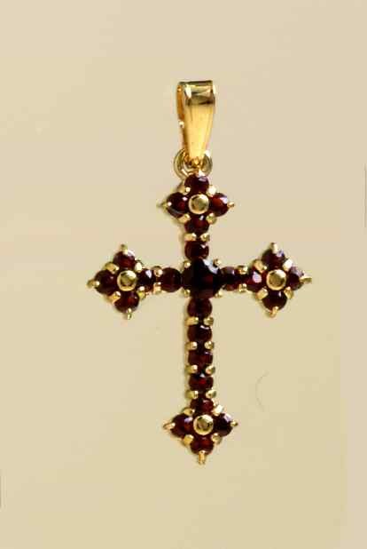 GPC 28x21mm FANCY GOTHIC GARNET CROSS