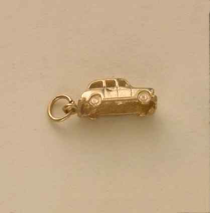 GPC SMALL TAXI CHARM                   =