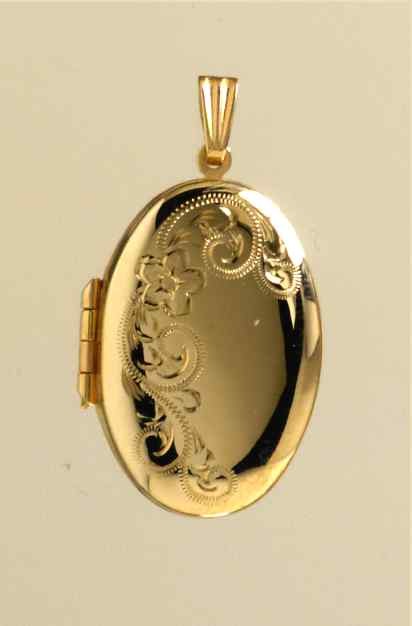 GPC 29x20mm OVAL ENGRAVED LOCKET