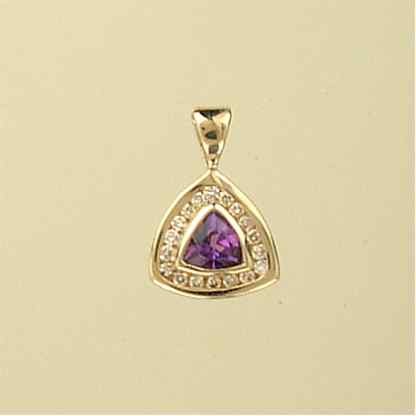 9ct 18pt DIAMOND/AMETH TRILLION PENDANT