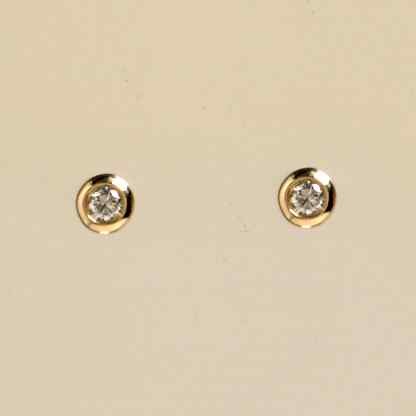 9ct 20pt DIAMOND RUB OVER SET STUDS