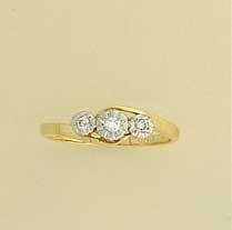 9ct 10pt DIA ILLUSION SET 3 STONE RING