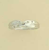 9ct WHITE 5pt DIAMOND CROSSOVER RING