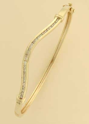 9ct 50pt DIA.SET 1/2 WISHBONE BANGLE