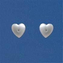 SPC DIA.SET MATT  8mm HEART STUDS