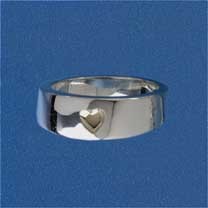 SIL/9ct FLAT HEART ON 7mm TAPERING BAND