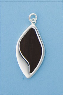 SPC WOOD LEAF DESIGN PENDANT           =