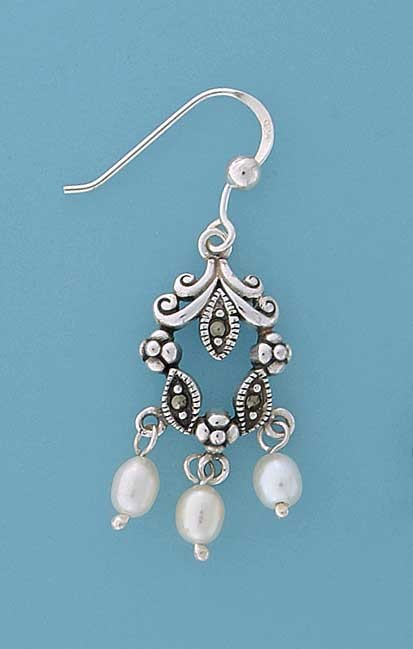 SPC MARCASITE EARRING/3 SYN.PEARL DROPS