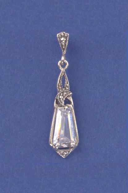 SPC TRIANGULAR SHAPE CZ VICTORIAN DROPS