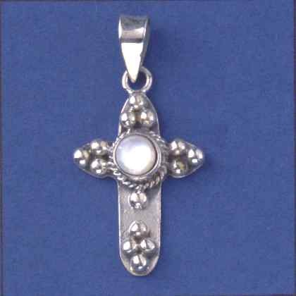 SPC 23x16mm FANCY CROSS WITH MOONSTONE