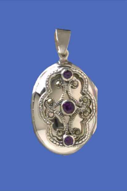 SPC 26x19mm 3xAMETHYST/MARC OVAL LOCKET=