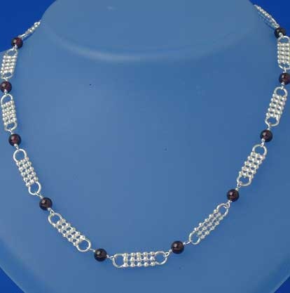 SPC FANCY BEADWORK GARNET BEAD CHAIN