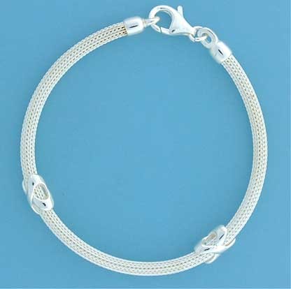 SPC KISS-CROSS ROUND FOXTAIL BRACELET  =