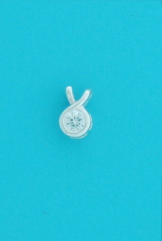 SPC 5mm CZ X-OVER LOOP PENDANT         =