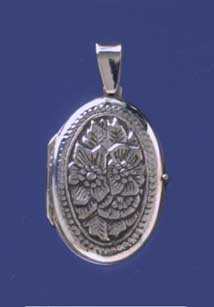 SPC FANCY LOCKET 29x21mm WITH FLOWERS  =