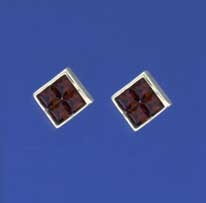 SPC 4 IMM.SMOKEY QTZ SET IN 8mm SQ.STUD
