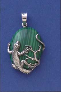 SPC CLIMBING LIZARD 25x20 OVAL MAL.PEND=
