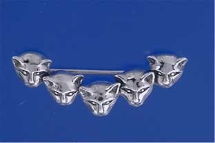 SPC 5 CAT HEADS BROOCH                 =