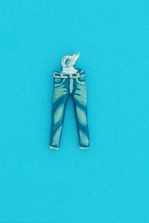 SPC ASST.COL.PAINTED JEANS CHARM