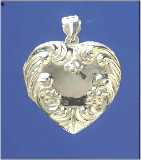 SPC EMBOSSED HEART LOCKET