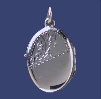 SPC 23x17 1/2 ENG FLAT OVAL LOCKET     =