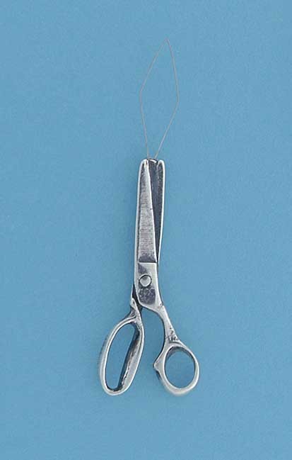 SPC SCISSORS NEEDLE THREADER           =
