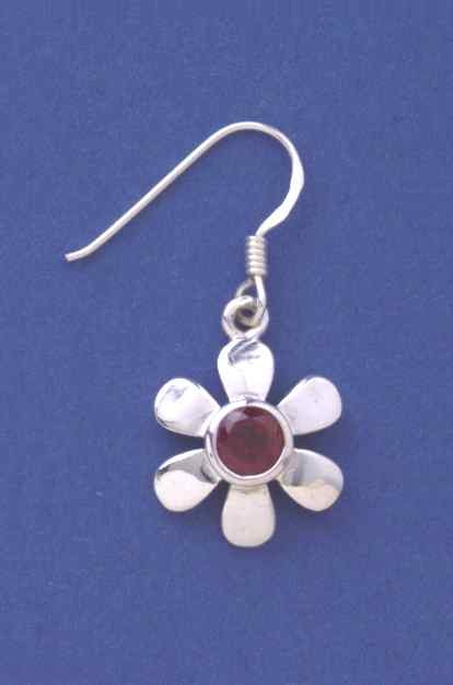 SPC 16MM DAISY DROPS WITH GARNET       =
