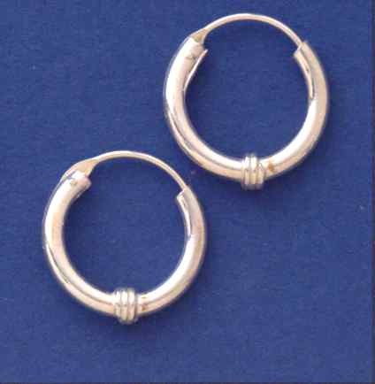 SPC 10mm BALI HOOP WITH BITS EARRING   =