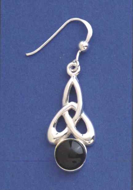 SPC TRIANGLE CELTIC DES.ROUND ONYX DROP