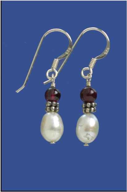 SPC IMM.PEARL/GARNET DROP EARRINGS