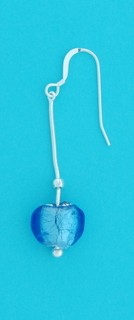 SPC 13mm BLUE MURANO HEART EARRING     =