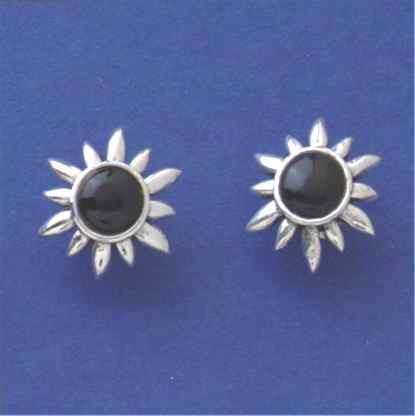 SPC 5mm ROUND ONYX DAISY STUDS