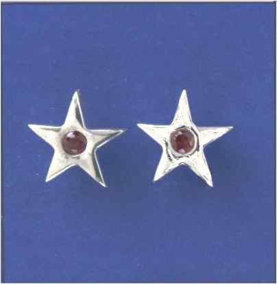 SPC 3mm GARNET SET 12mm FLAT STAR STUDS