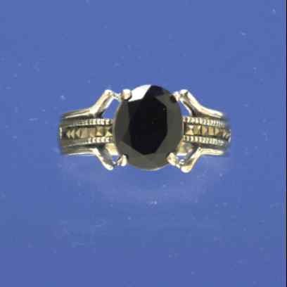SPC OVAL CLAWSET FACETED ONYX/MARC BAND=