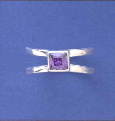 SPC 6x6mm SQ.PURPLE CZ SPLIT SHANK RING=